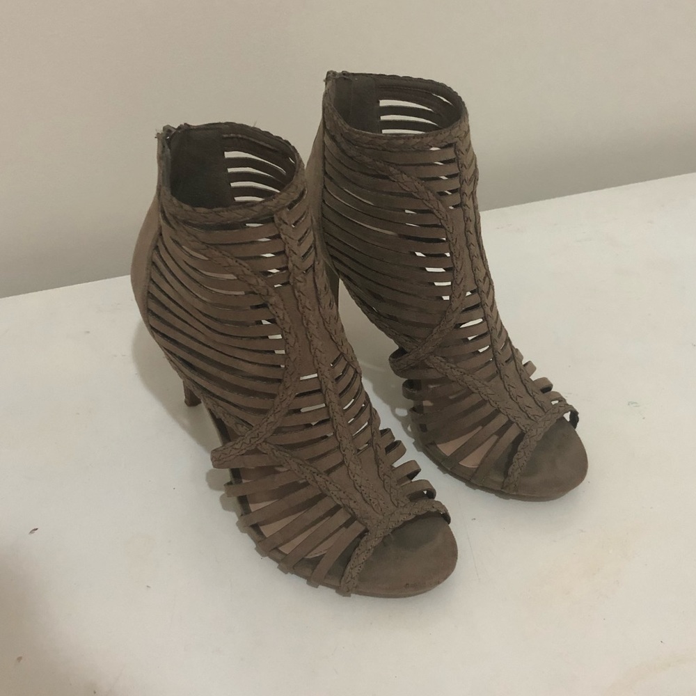 Wild Diva Brown Heels